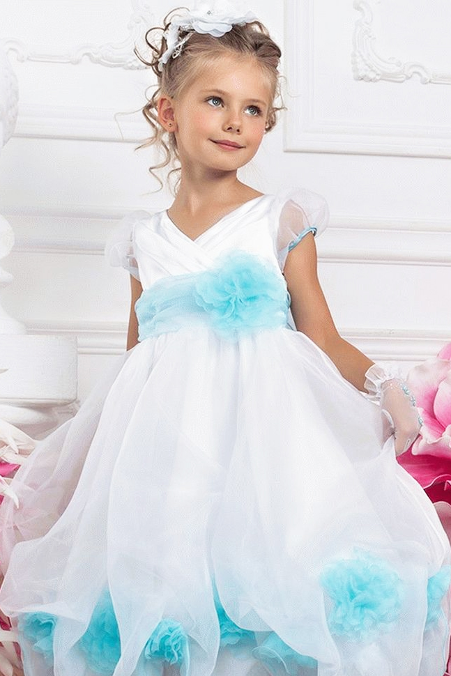 Праздничная одежда и летний ассортимент